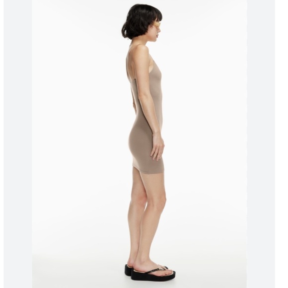 Aritzia Wilfred Free TINY DRESS in Green - Picture 2 of 15